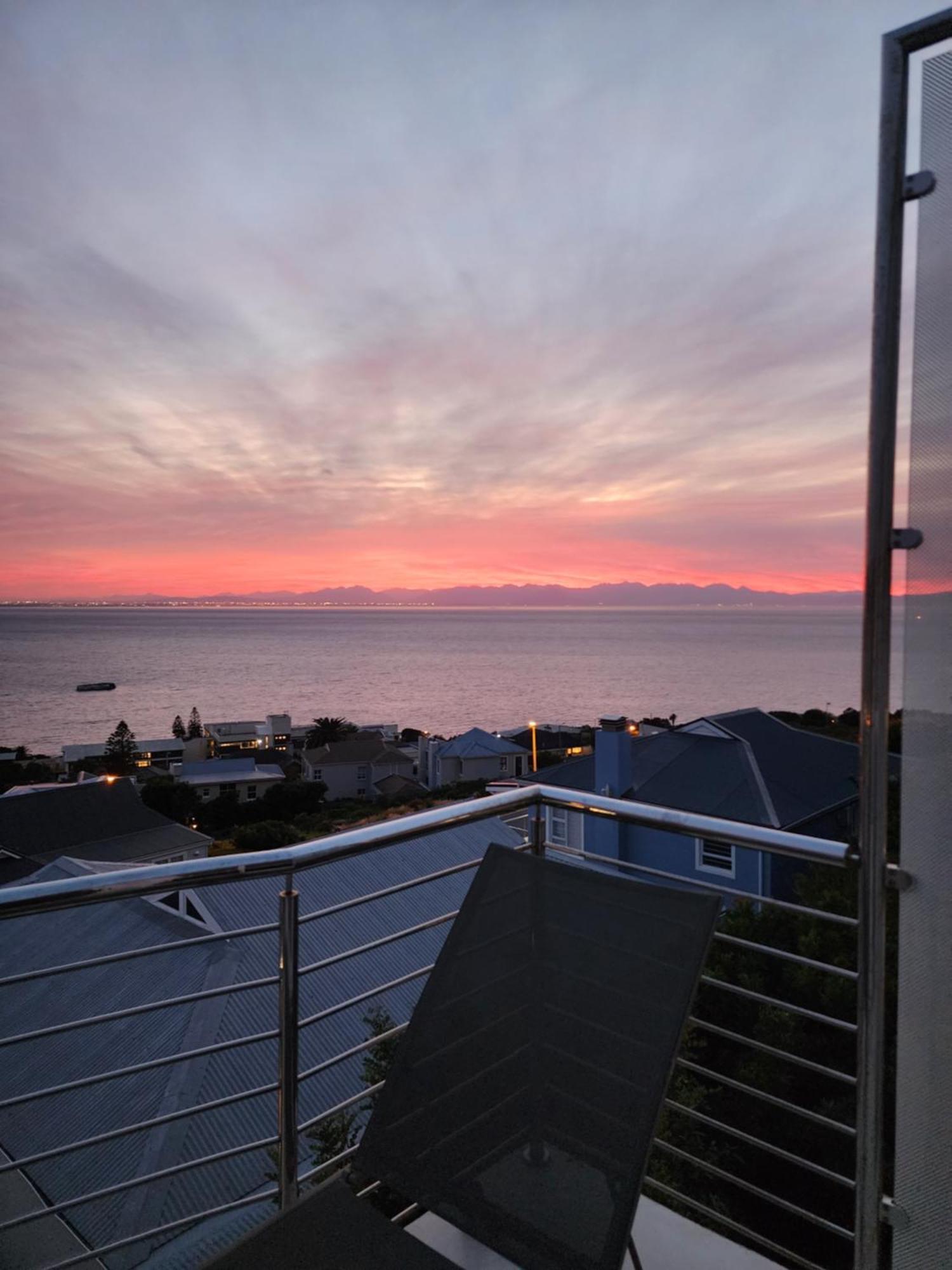 Boulders Blue Bed And Breakfast Simonʼs Town Buitenkant foto